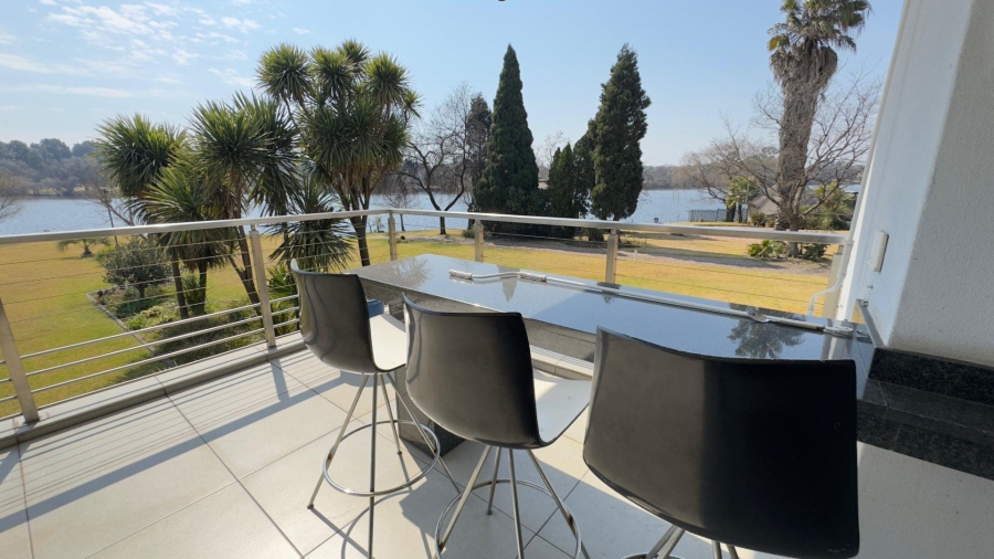 5 Bedroom Property for Sale in Wonderwater Free State